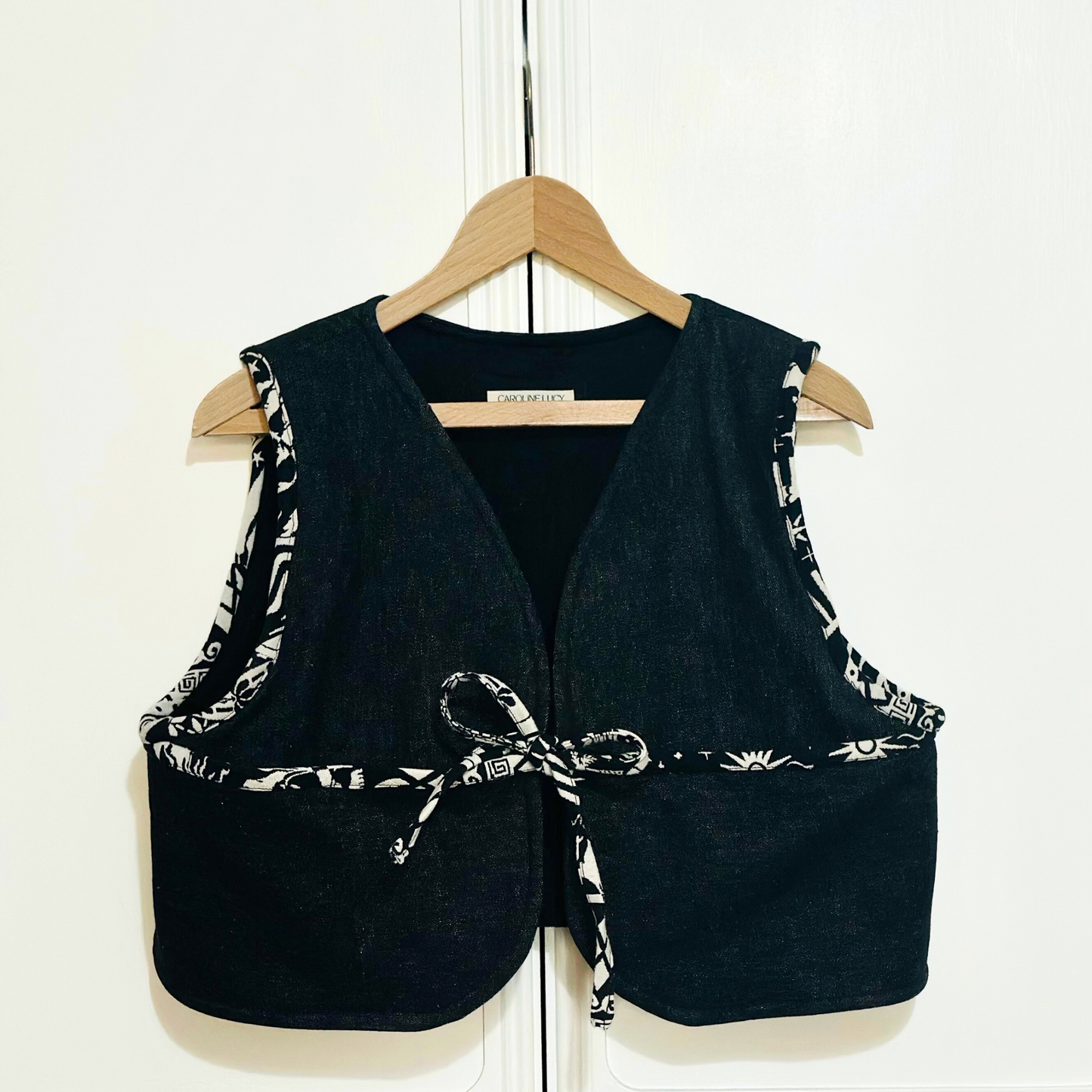 CROPPED BLACK DENIM WAISTCOAT £69