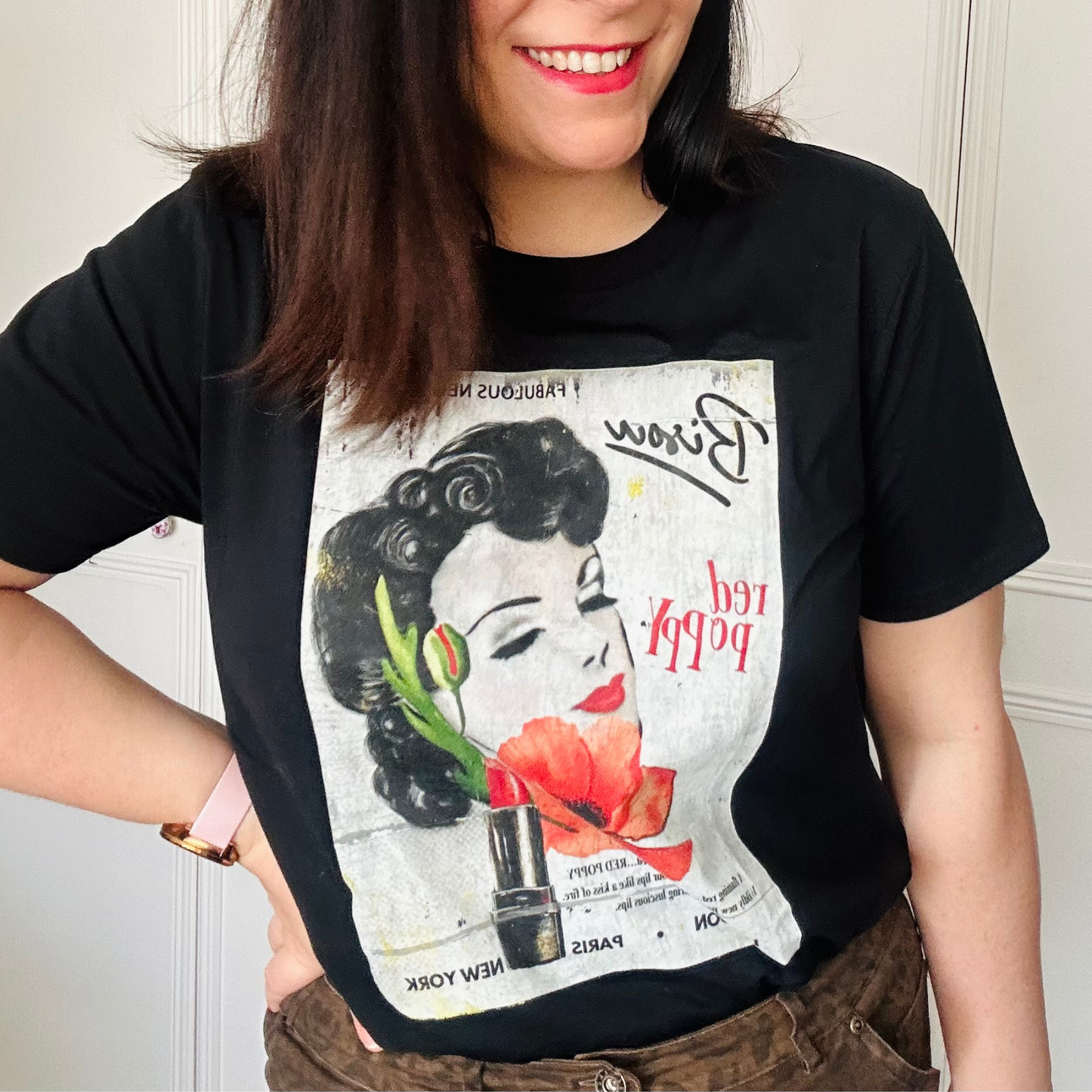 BISOU GRAPHIC BLACK VINTAGE TEE £23
